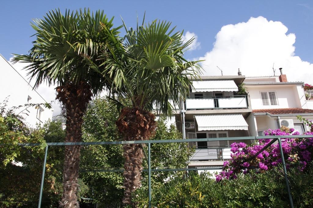 Apartments & Rooms Rica Makarska Esterno foto